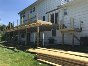 Before and After Deck Installation Using TREX COMPOSITE MATERIALS in Bethel, CT (1)